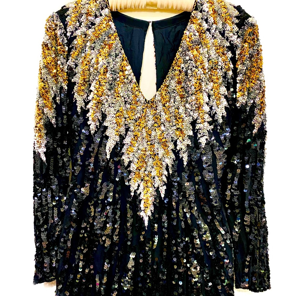 SZ M- Silk sequined floor length gown